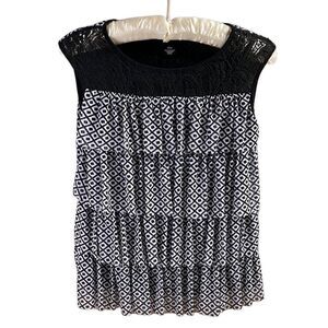 Nue Options Ladies Layered 4 Tiered Flowy Blouse, Size Petite Extra Small, B & W